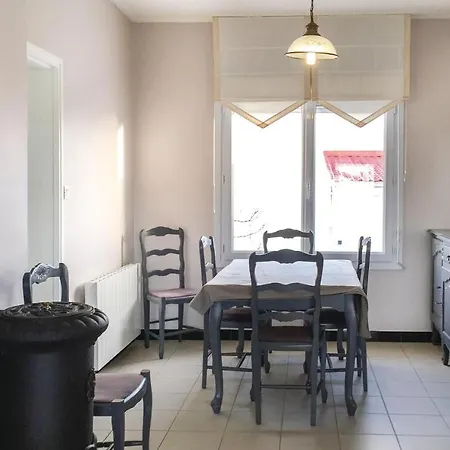 Stunning In Laiguillon Sur Mer With 2 Bedrooms And Wifi Dom wakacyjny *
