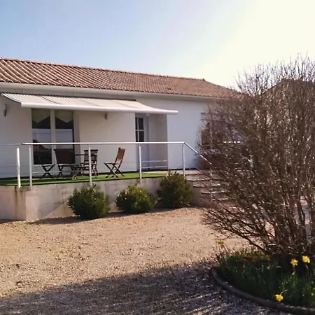 Stunning In Laiguillon Sur Mer With 2 Bedrooms And Wifi LʼAiguillon-sur-Mer