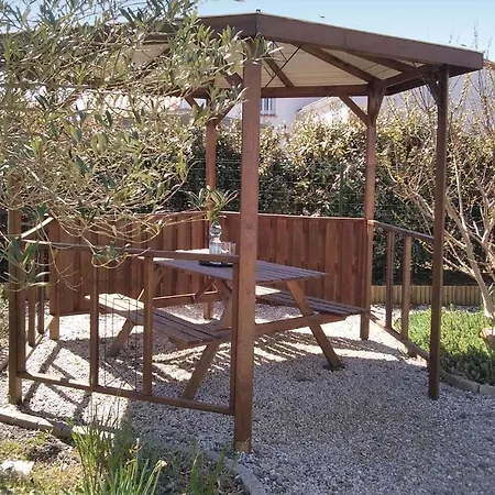 Stunning In Laiguillon Sur Mer With 2 Bedrooms And Wifi Dom wakacyjny